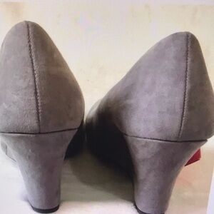 Nina Sophisticated Gray Heels